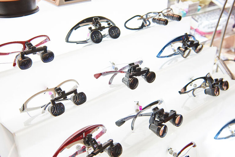 FlipUps vs. ThroughtheLens Loupes (TTLs) UKloupes