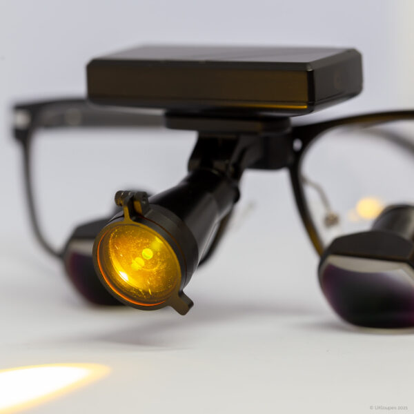 loupes ProLyte wireless led light from ukloupes with filter and light switched on